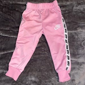 NIKE joggers